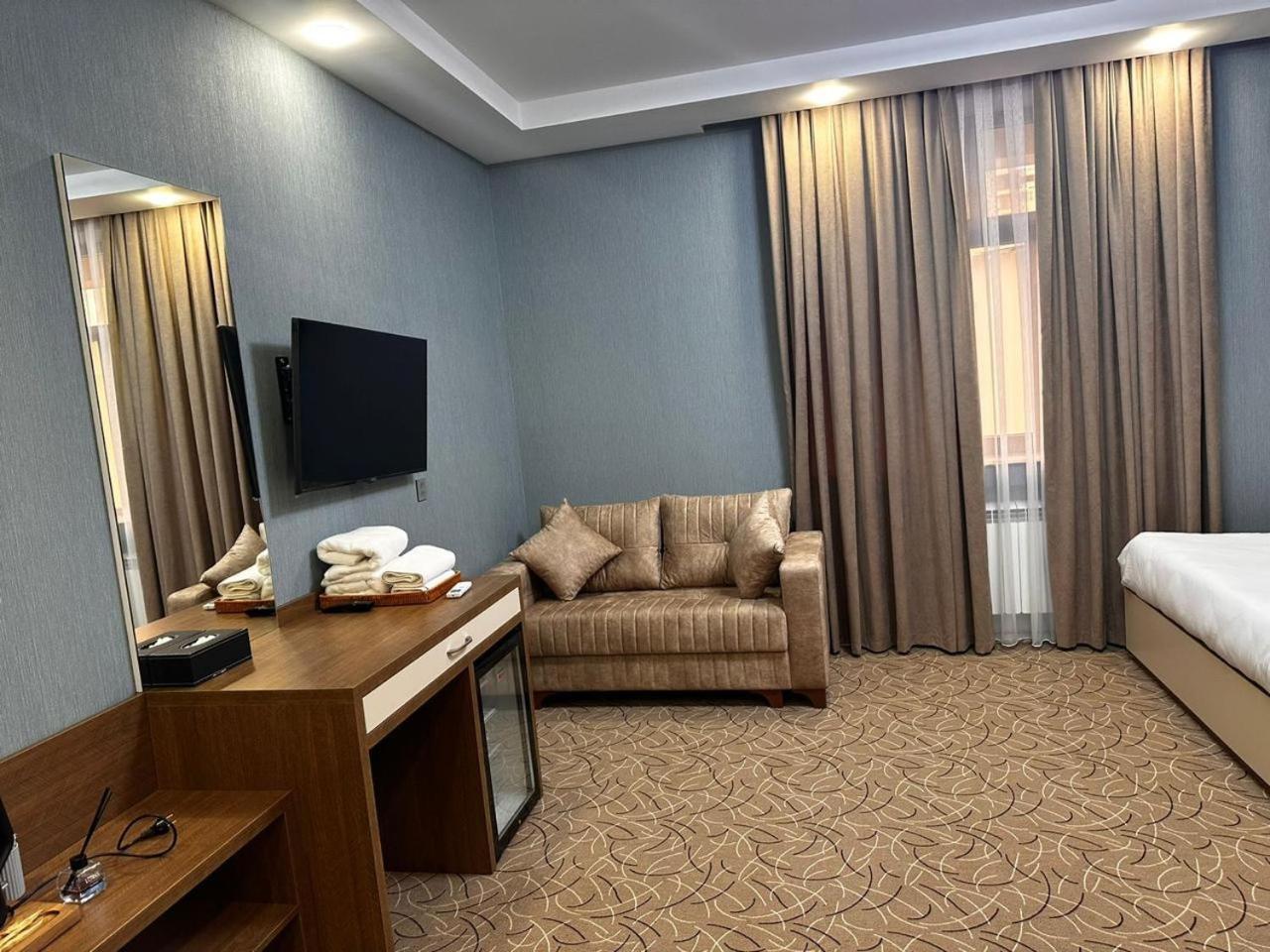 Royal Meridien Hotel Baku Exterior photo