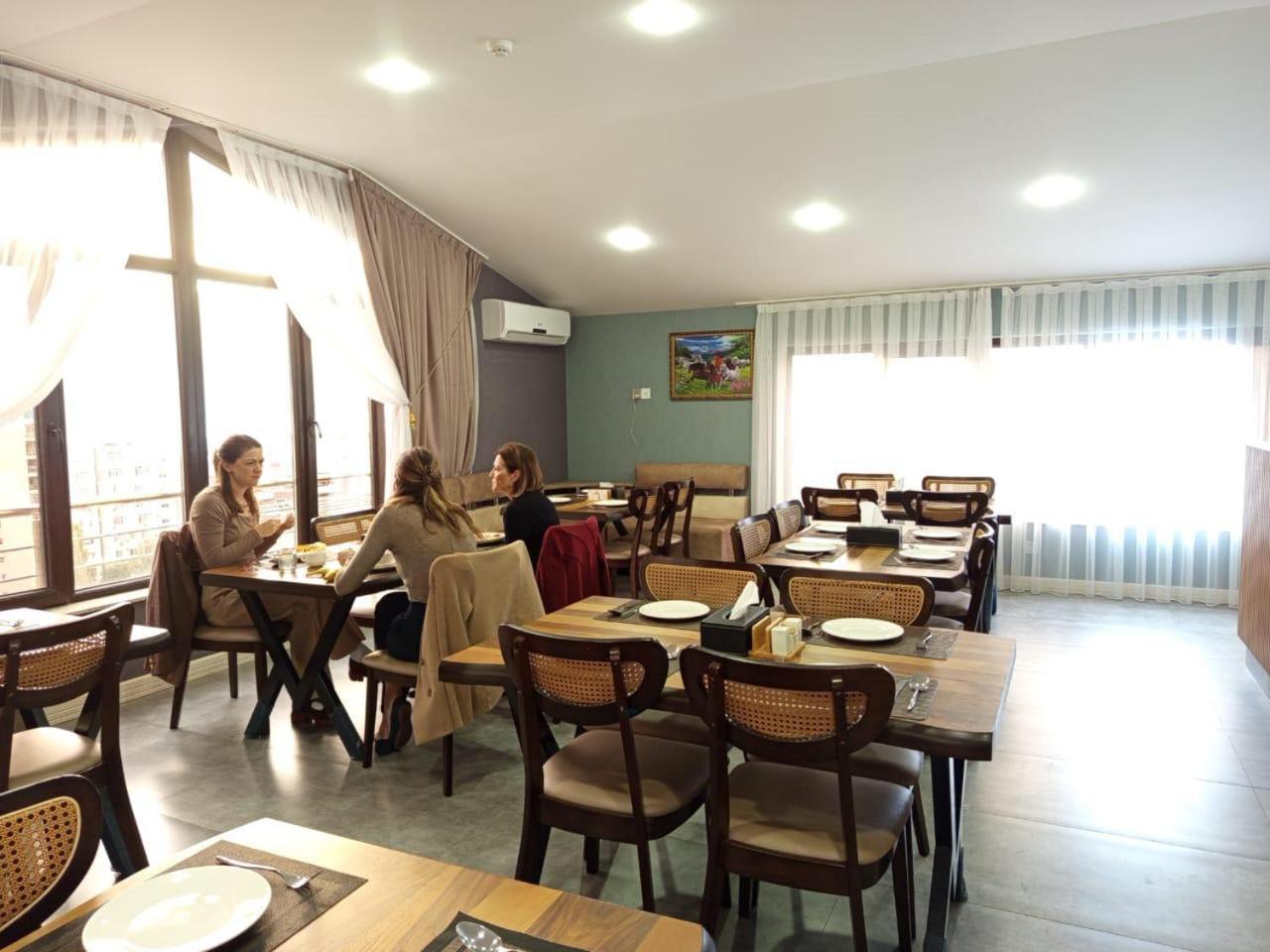 Royal Meridien Hotel Baku Exterior photo